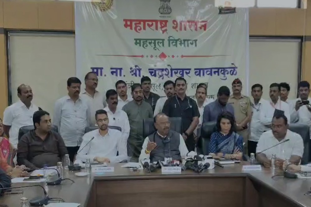 सोलापूरला मंत्री देण्याचा निर्णय मुख्यमंत्रीच घेतील – बावनकुळे यांची स्पष्ट भूमिका